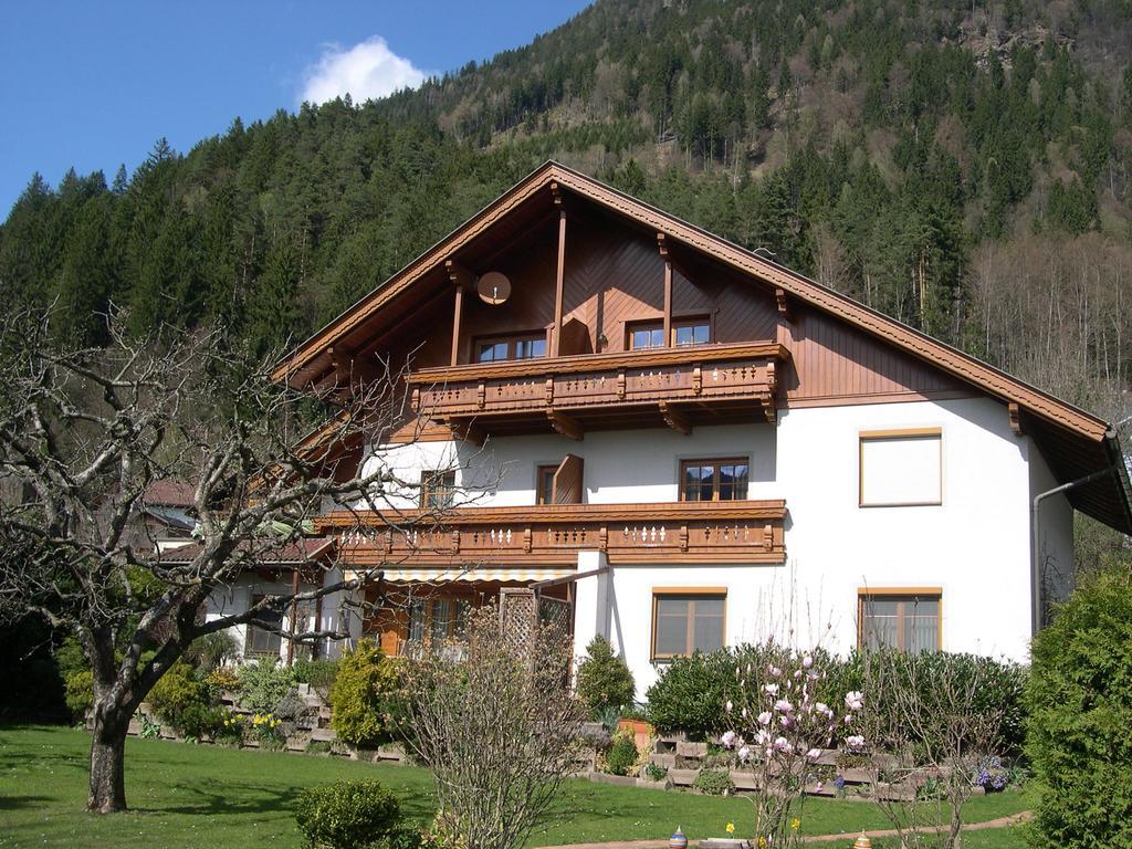 Landhaus Gailer Treffen Buitenkant foto