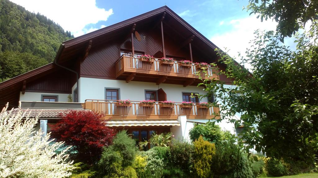 Landhaus Gailer Treffen Buitenkant foto